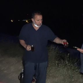 Kırıkkale'de kaza yapan 3 kişi çay içerek rahatladı