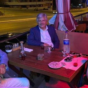 Maske takmayan Mehmet Ceyhan'ın tartışılan pozu