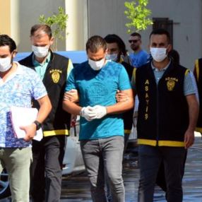 Adana'da polis ve savcı yalanıyla dolandırıcılık