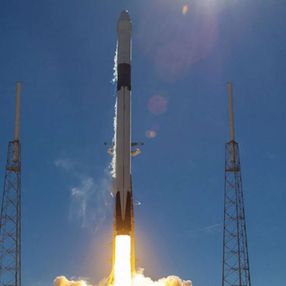 SpaceX, 58 Starlink uydusunu daha uzaya gönderdi