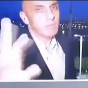 Yunan muhabir, bir anda Türkçe konuşmaya başladı