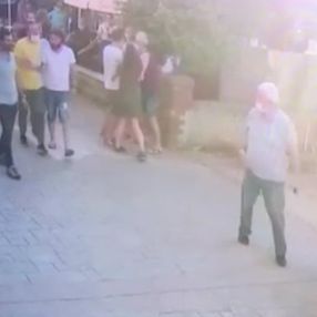 Rize'de bıçaklı saldırgan karakola sığındı