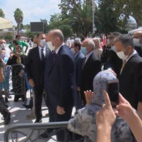 Cumhurbaşkanı Erdoğan Eyüpsultan Camii'nde