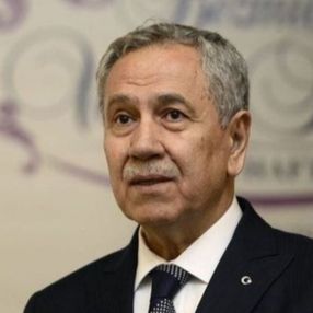 Bülent Arınç: Abdullah Gül karşıya geçmemeliydi
