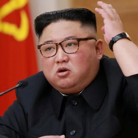 Kuzey Kore lideri Kim Jong-un'un komada olduğu iddia edildi