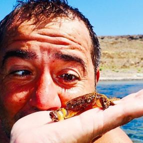 Ata Demirer: Analı oğullu