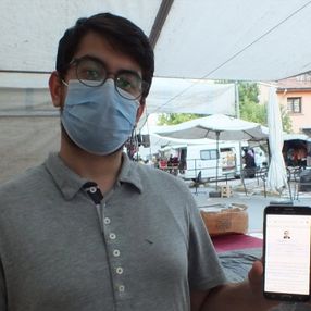 Pazar tezgahında tıp fakültesini kazandığını öğrendi