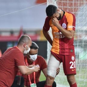 Emre Akbaba, Fenerbahçe derbisine yetişemiyor