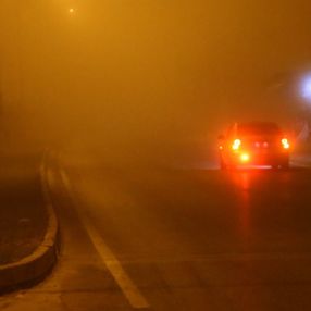 Adana'da yoğun sis görüş mesafesini düşürdü