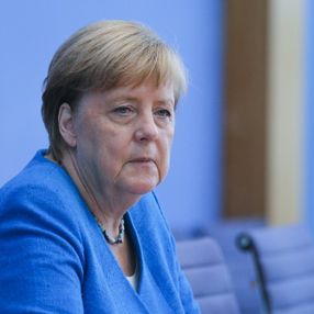Merkel: Kuzey Akım-2 tamamlanacak