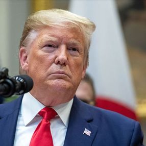 Trump, Müslümanlara terörist diyen sunucunun kovulmasını istedi