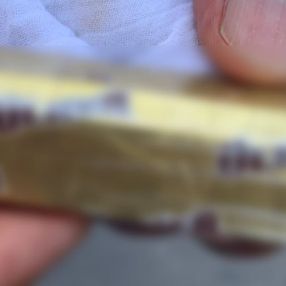 Mermerleri sarı jelatinle sarıp altın diye sattılar