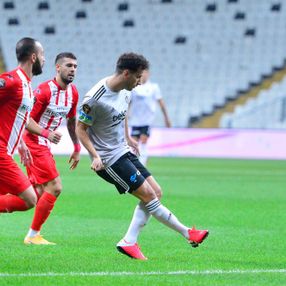 Beşiktaş Antalyaspor'u 3-0 yendi