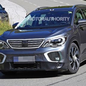 Volkswagen'in elektrikli SUV modeli ID.6 kameralara yakalandı