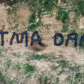Ordu'da çevreye bırakılan çöplere şiveli tepki