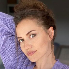Filiz Akın, Fahriye Evcen'in şarkı söylediği anları paylaştı