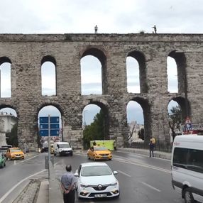 Bozdoğan Kemeri'nde intihar girişimi