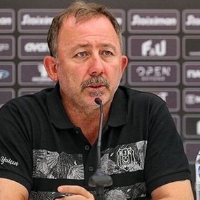 Beşiktaş: Sergen Yalçın'ın koronavirüs testi negatif