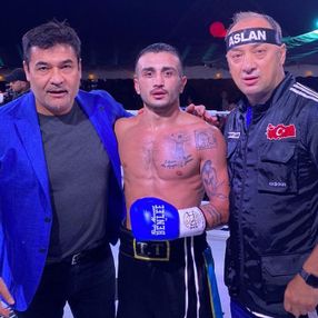 Ukrayna'da Volkan Gökçek, Ruslan Belinski'yi nakavt etti