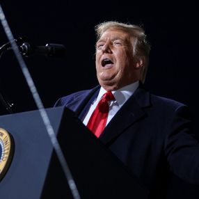 Trump: Bolton'ı dinleseydim şimdi 5. dünya savaşındaydık