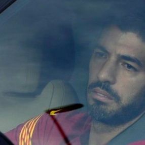 Luis Suarez, Barcelona'dan ağlayarak ayrıldı