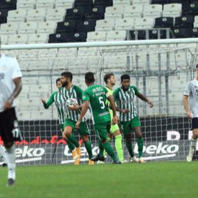 Rio Ave 11'inin maaşı Lens'in maaşından az