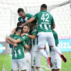 Beşiktaş, Konyaspor'a 4-1 mağlup oldu