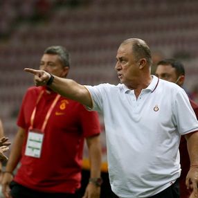 Fatih Terim: Hakem sarı kartlarda bonkördü