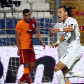 Galatasaray, Kasımpaşa'ya 1-0 yenildi