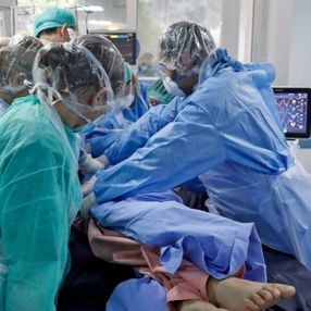 Koronavirüsün, insan derisinde 9 saate kadar kalabildiği ortaya çıktı