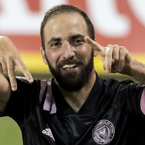 Higuain MLS'teki ilk golünü frikikten attı
