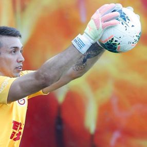 Fernando Muslera kasım ayında sahalara dönmeye hazırlanıyor