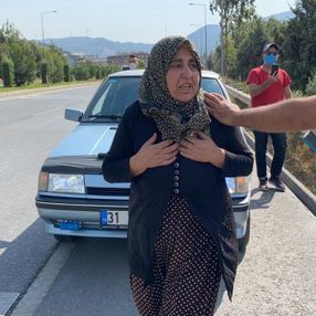 Hatay'daki yangında oğlu için alevlere koştu