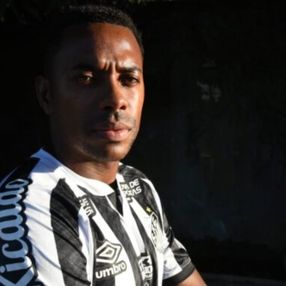 Robinho 425 liraya Santos'ta oynayacak