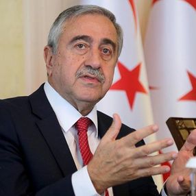 Mustafa Akıncı: Seçimlere müdahale ediliyor
