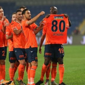 Başakşehir, Antalyaspor'a 5 gol atarak kazandı