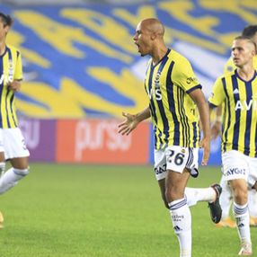 Fenerbahçe, Trabzonspor'u 3 golle yendi