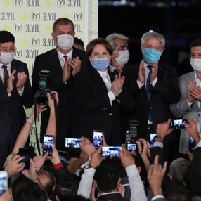 İYİ Parti, İzmir’de 3. yıl dönümünü kutladı