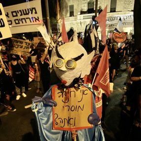 Binyamin Netanyahu’ya yolsuzluk protestosu devam ediyor