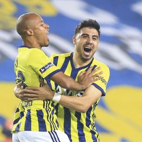 Lyon'un gözlemcisi Fenerbahçe-Trabzonspor maçını izledi