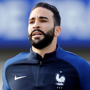 Adil Rami'den Macron'a tepki: Bizi pisliğe itiyorsun