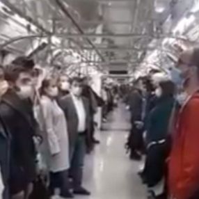Yenikapı Hacıosman metrosunda, 19:23'te İstiklal Marşı okundu