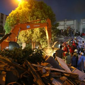 İzmir'deki depremde hayatını kaybedenlerin sayısı
