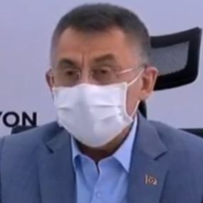 Cumhurbaşkanı Yardımcısı Fuat Oktay: İzmir'de 7 acil yıkılacak, 13 ağır hasarlı bina var
