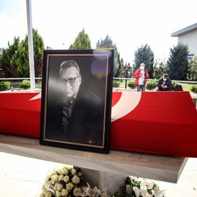 Mesut Yılmaz için cenaze töreni