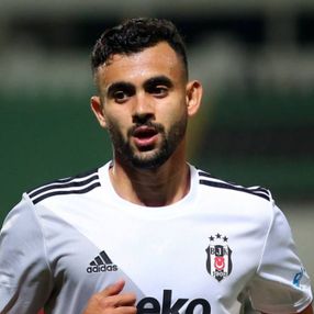 Rachid Ghezzal: Oynarken yüzde 200'ümü veriyorum