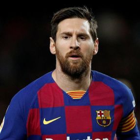 Barcelona'da Lionel Messi'den maaş indirimi istenecek