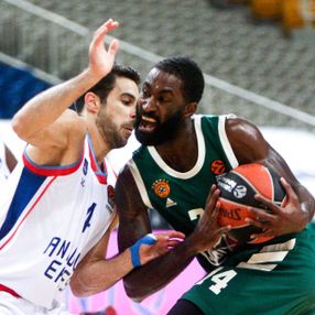 THY Euroleague'de Anadolu Efes, Panathinaikos'u 80-77 mağlup etti