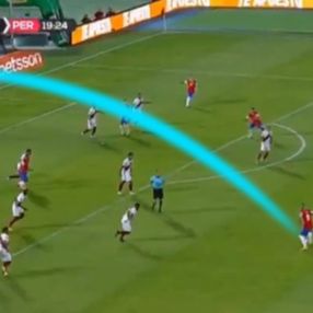 Arturo Vidal, Peru'ya muazzam bir gol attı