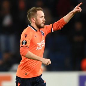 Fenerbahçe Edin Visca'nın peşini bırakmıyor